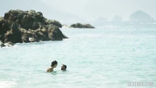 Regina Blandon démontrant son corps en sous-vêtements ici, scène à Como Novio de Pueblo 2019