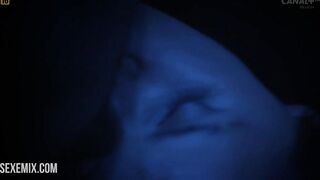 Ilona Ostrovskaya has sex in a tank, in Misja Afganistan (2012)