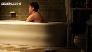 Ser Anzoategui show naked natural boobs and hairy pussy, scene in Vida (2018)