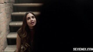 Melissa Barrera sexy, cena em Vida (2018)