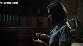 Mishel Prada mostra il corpo in biancheria intima, scena in Vida (2019)