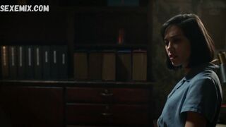 Mishel Prada mostra il corpo in biancheria intima, scena in Vida (2019)