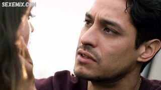 Melissa Barrera sexy, scena in Vida s02e09 (2019)