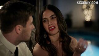 Мишель Прада, Роберта Колиндрес Лесбийская сцена в Vida s03e01 (2020)