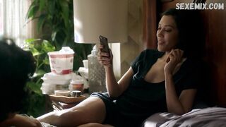 Мишель Прада, Роберта Колиндрес Лесбийская сцена в Vida s03e01 (2020)