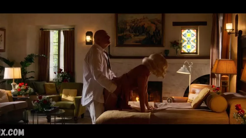 Виктория Бекхэм толығымен жалаңаш