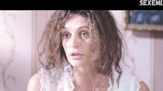 Katerina Shpitsa shows us her Naked breasts, scene in Ogni Pritona (2011)