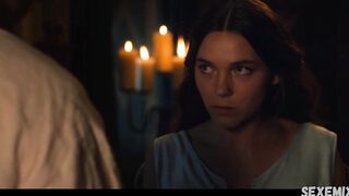 Synnove Karlsen Medici Masters of Florence'da çıplak göğüslerini seks yaparken gösteriyor