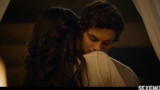 Alessandra Mastronardi iç çamaşırı, Medici Masters of Florence s02e01 (2016)'daki seksi sahne