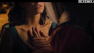 La chaude Alessandra Mastronardi, scène sexy dans Les Maîtres Médicis de Florence