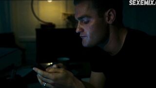 Show webcam de Charlie Tan pour nous, scène dans Sulphur and White (2020)