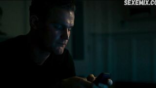 Show webcam de Charlie Tan pour nous, scène dans Sulphur and White (2020)