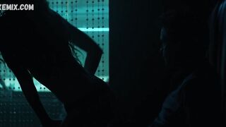 Quinn Cooke bize çıplak göğüslerini gösteriyor, Ozark s01e03 (2017) sahnesinde