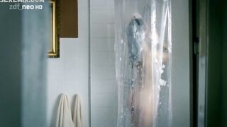 Laila Lamoh bize Stralsund s01e03 (2012)'deki popo sahnesini gösterdi