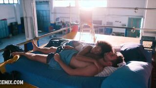 Rebecca Coco Edogamhe seksi beyaz bikinili, Summertime s01e08 (2020) sahnesinde