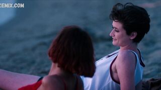 Amanda Campana, Giulia Salvarani lesbica, scena in Summertime (2020)