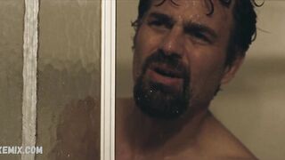 Imogen Poots göğüslerini gösteriyor, I Know This Much Is True (2020) filmindeki sahne