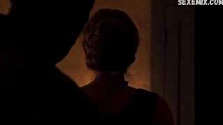 Larisa Faber ci mostra il sedere e le tette, scena in Angelo 2018