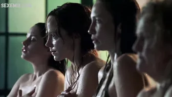 Секс порно: әйел тауық жұмыртқасын кискасына жабыстырады Автобустағы жапондық порно секс