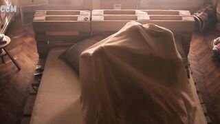 Sasa Pavlin Stosic nue, scène dans Prebujanja 2017