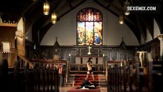 Martha Higareda seksi rahibe, Smokin' Aces 2: Assassins' Ball'daki Sahne