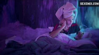 Clara Gallo, Flow Kountouriotis lezbiyen, Todx's Nos'taki Bush Sahnesi