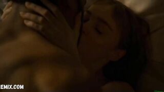 Phoebe Dynevor nue, scène dans Bridgerton 2020