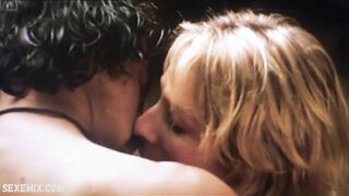 Angie Milliken sexy, Szene in Dead Heart (1996)