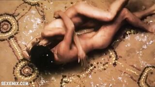 Angie Milliken sexy, Szene in Dead Heart (1996)