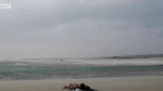 Il sedere di Loreta Dialla, scena in Biquini Paraiso (2015)