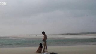 Il sedere di Loreta Dialla, scena in Biquini Paraiso (2015)