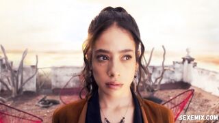 Ela Velden bikini, scene in Diablero 2020