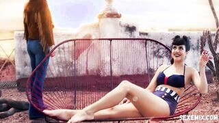 Ela Velden bikini, scene in Diablero 2020