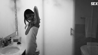 Yea-Ming Chen, Lynn Chen sexy, scene in I Will Make You Mine (2020)