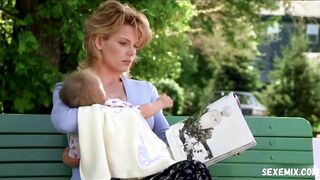 Shannon Whirry sexy, scena in Me Myself and Irene (2000)