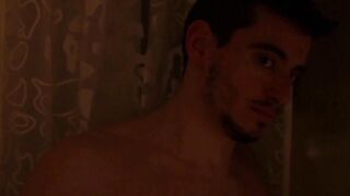 Magali Heu sexy, Szene in Petit Matin (2013)