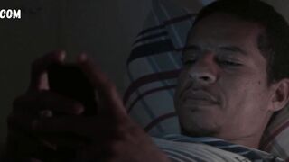 Mohana Uchoa, Joana Gatis, Azougue Nazare'deki üstsüz sahne (2018)