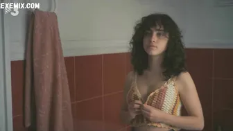 Maria Morera topless, scene in Cucut s01e01 (2022)