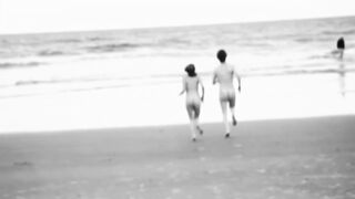 Marketa Irglova sexy, scena del culo in The Swell Season (2011)