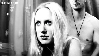 Caroline Ruske sexy, cena em ZwischenRaum (2010)