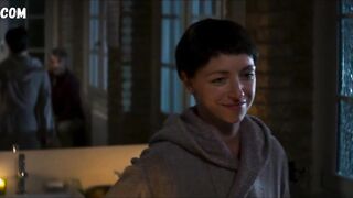 Tatiana Vilhelmova üstsüz, Tatova volha'daki sahne (2018)