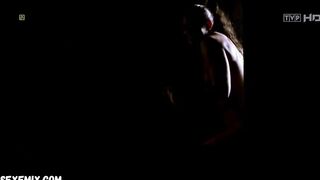 Grazyna Wolszczak, Maria Peszek, Julita Famulska, Malgorzata Zasztowt , Joanna Fidler sexy, scène dans Wiedzmin (2001)