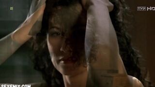 Grazyna Wolszczak, Maria Peszek, Julita Famulska, Malgorzata Zasztowt , Joanna Fidler sexy, scène dans Wiedzmin (2001)