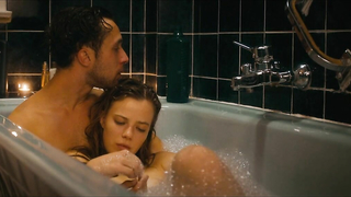 Saskia Rosendahl nua, cena de sexo de Nirgendwo (2016)