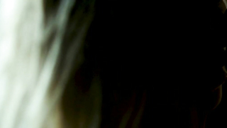 Charlize Theron çıplak, The Last Face (2016) filminden erotik sahne