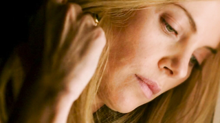 Charlize Theron çıplak, The Last Face (2016) filminden erotik sahne