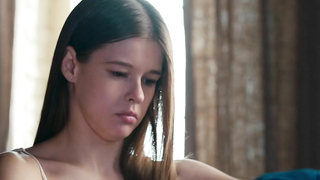 Zavtrak u papy'den (2015) Katerina Shpitsa seksi, erotik sahne