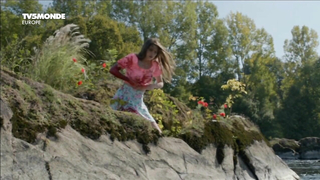 Florence Coste çıplak, La face'den erotik sahne (2016)