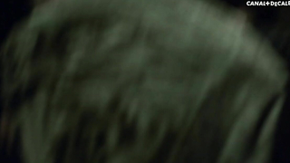 Anna Brewster nue, scène érotique de Versailles s02e09,10 (2017)