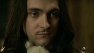 Anna Brewster nue, scène érotique de Versailles s02e09,10 (2017)